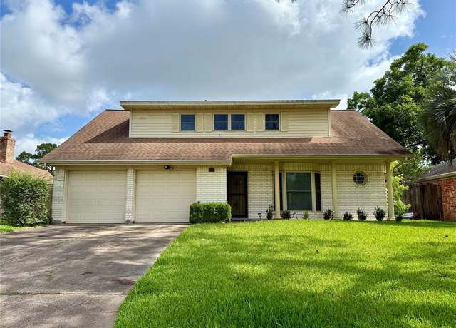 Property at 2112 Victoria Ct, League City, TX 77573, 4 beds, 2 baths
