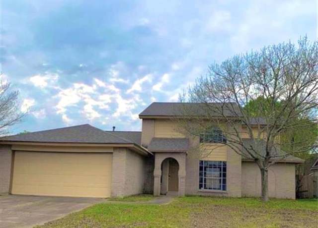 Property at 7511 Flair Oaks Dr, Houston, TX 77040, 4 beds, 2.5 baths