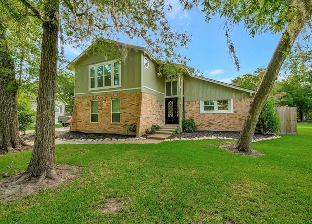 Property at 5346 Appleblossom Ln, Friendswood, TX 77546, 3 beds, 3 baths