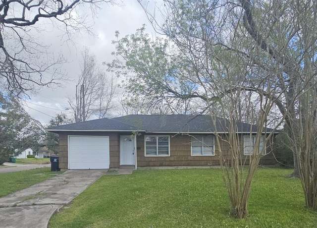 Property at 6003 Beldart St, Houston, TX 77033, 3 beds, 1 bath