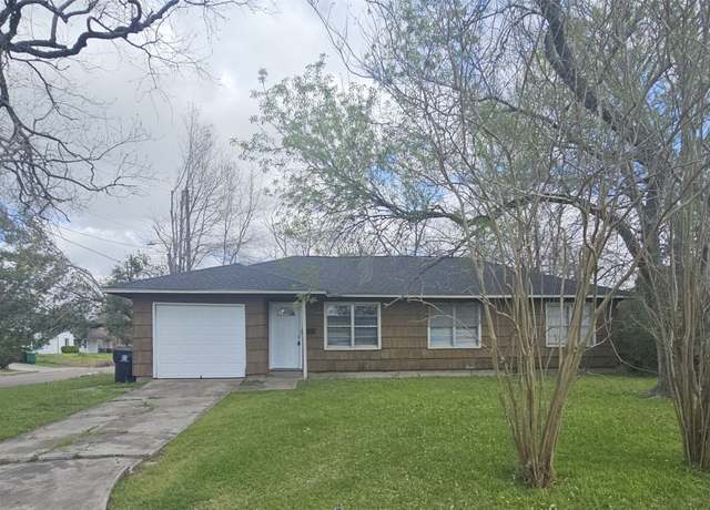 Property at 6003 Beldart St, Houston, TX 77033, 3 beds, 1 bath