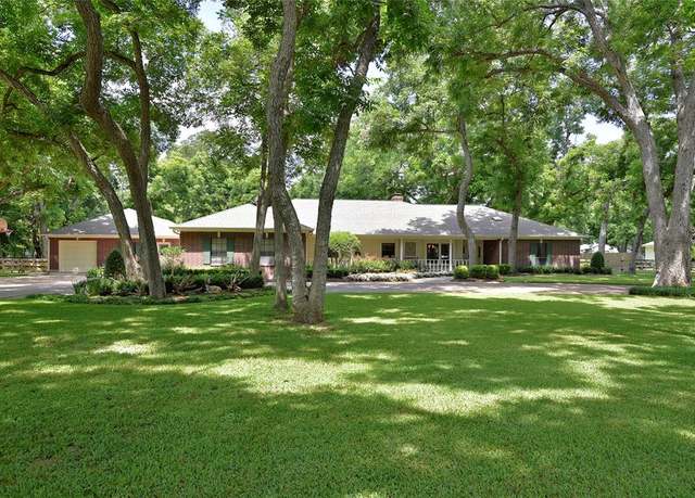 Property at 3919 Aspenwood Dr, Richmond, TX 77406, 4 beds, 4.5 baths