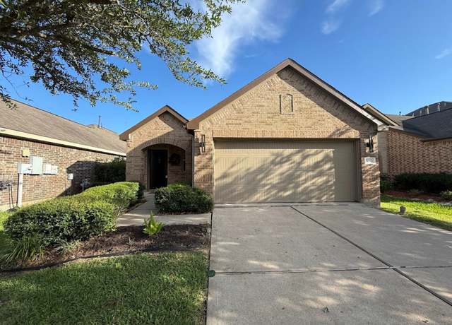Property at 3053 Heather Grove Ln, Dickinson, TX 77539, 4 beds, 2 baths