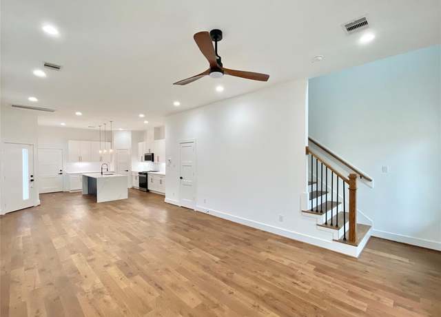 Property at 3038 Webster St, Houston, TX 77004, 3 beds, 2.5 baths