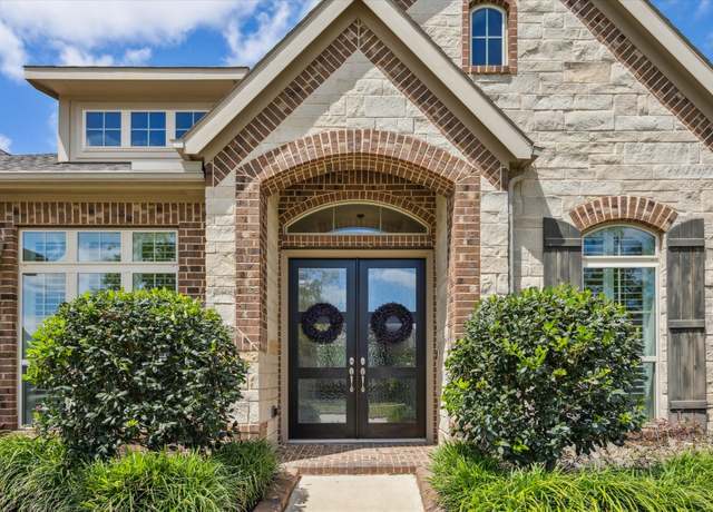 Property at 2314 Umber Oaks Ln, Fulshear, TX 77423, 4 beds, 3.5 baths