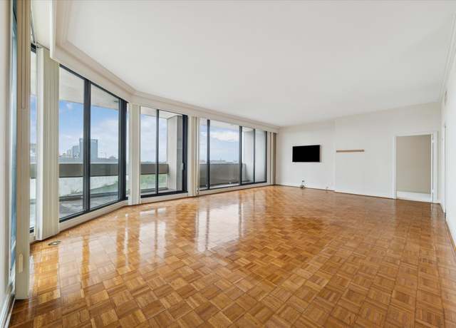 Property at 1111 Hermann Dr Unit 7F, Houston, TX 77004, 2 beds, 2.5 baths