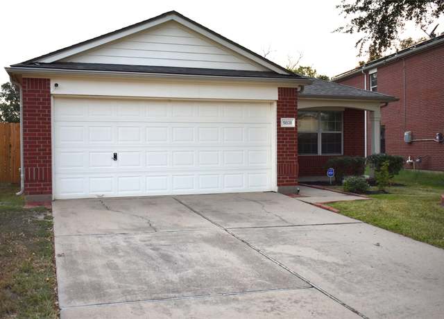 Property at 19538 S Stone Ln, Katy, TX 77449, 3 beds, 2 baths