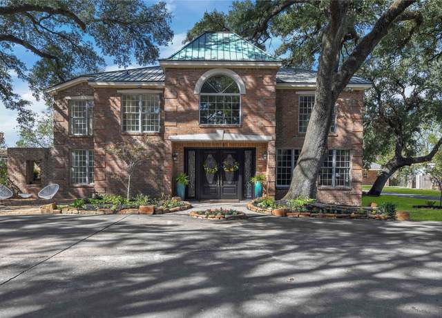 Property at 7009 Gregdale Rd, Houston, TX 77049, 5 beds, 6.5 baths