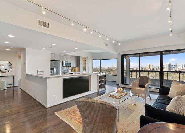 Property at 2001 Holcombe Blvd #2404, Houston, TX 77030, 2 beds, 2 baths