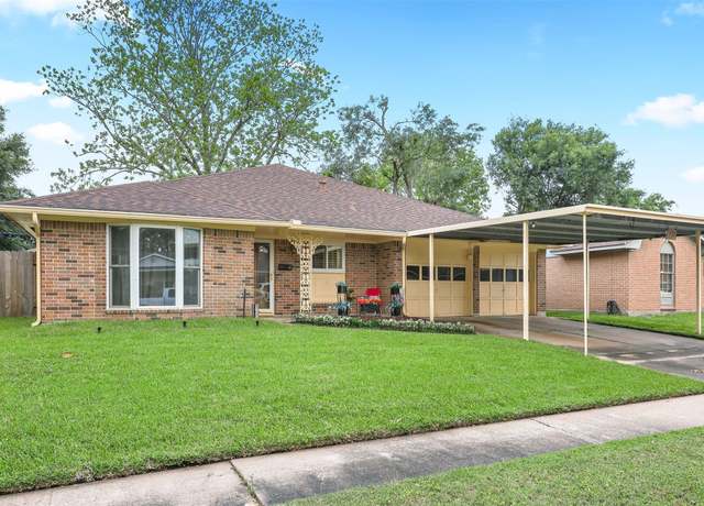 Property at 710 Alyse St, Deer Park, TX 77536, 4 beds, 2 baths