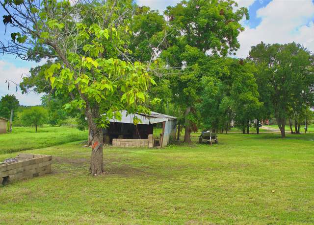 Property at 150 White Oak Dr, Trinity, TX 75862
