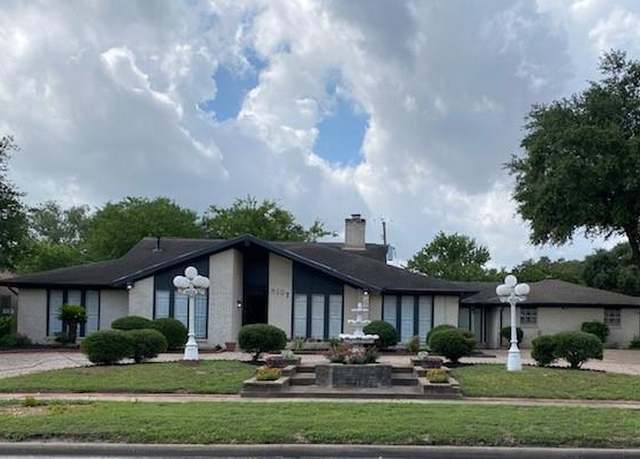 Property at 8107 S Braeswood Blvd, Houston, TX 77071, 4 beds, 3.5 baths