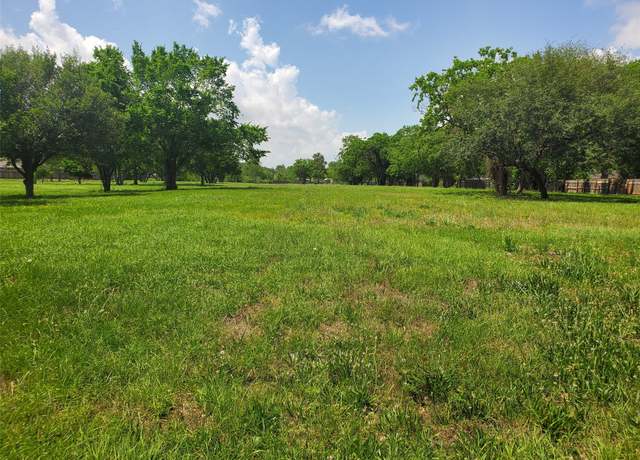 Property at 1402 Coryell St, League City, TX 77573