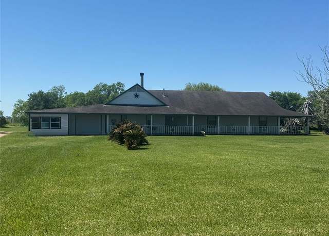 Property at 2387 County Road 113, Bay City, TX 77414, 3 beds, 2 baths