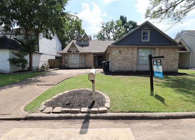 Property at 12815 Ashford Knoll Dr, Houston, TX 77082, 3 beds, 2 baths