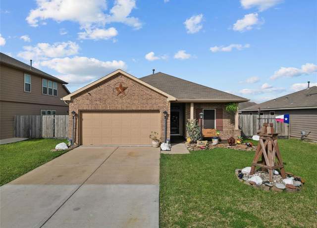 Property at 117 Mustang Stampede Dr, La Marque, TX 77568, 3 beds, 2 baths