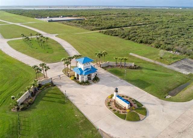 Property at 2952 Palacios Bay Dr, Palacios, TX 77465