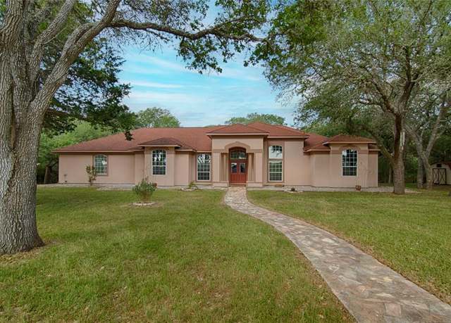 Property at 250 Bucek Ln, Schulenburg, TX 78956, 3 beds, 2.5 baths