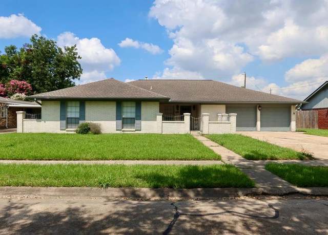 Property at 806 James St, Deer Park, TX 77536, 4 beds, 2.5 baths