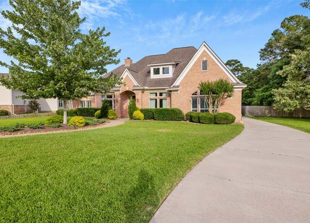 Property at 38 Cloverdale Ct, Montgomery, TX 77356, 4 beds, 4.5 baths