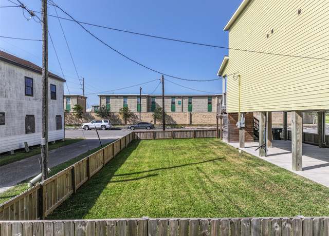 Property at 614 38th St, Galveston, TX 77550