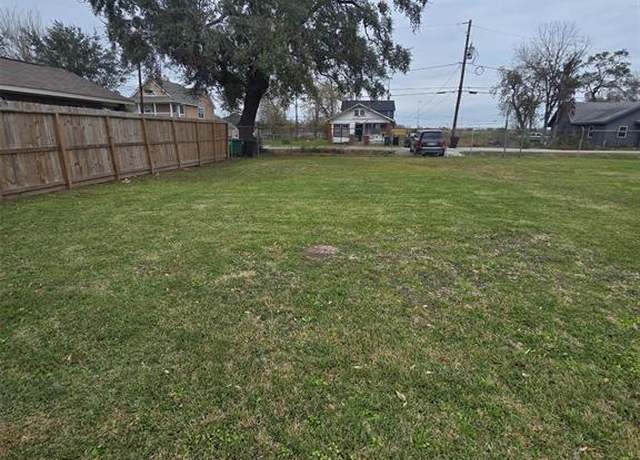 Property at 4520 Nichols St, Houston, TX 77020