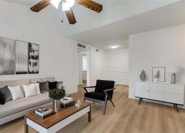 Property at 10051 Westpark Dr #274, Houston, TX 77042, 1 bed, 1 bath