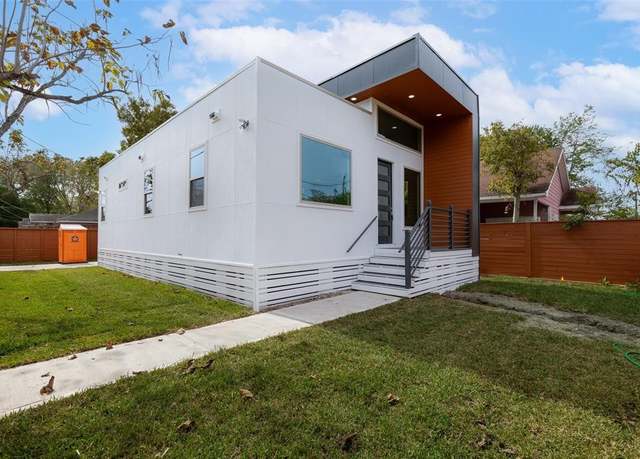 Property at 4817 Los Angeles St, Houston, TX 77026, 3 beds, 2 baths