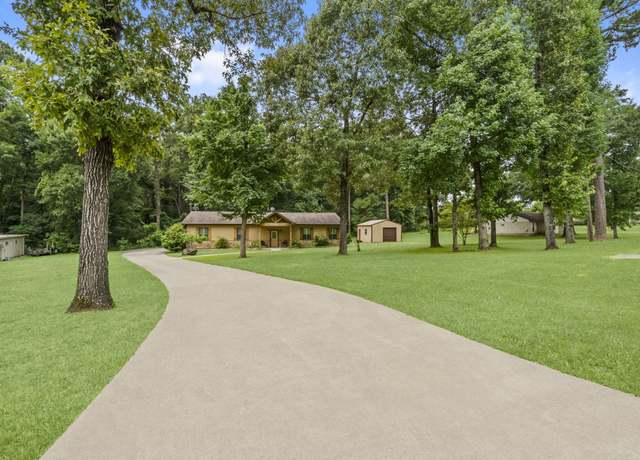 Property at 159 Pine Valley Dr, Livingston, TX 77351, 3 beds, 2 baths