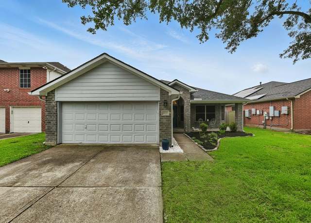 Property at 2878 Rocky Creek Ln, Dickinson, TX 77539, 3 beds, 2 baths