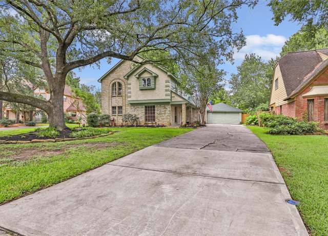 Property at 6026 Gnarled Oaks Ct, Humble, TX 77346, 4 beds, 2.5 baths