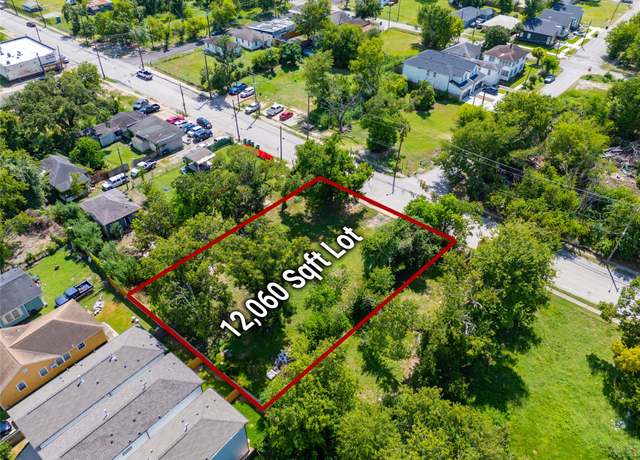 Property at 2100 Jensen Dr, Houston, TX 77026