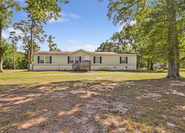 Property at 1693 County Road 6763, Dayton, TX 77535, 4 beds, 2 baths