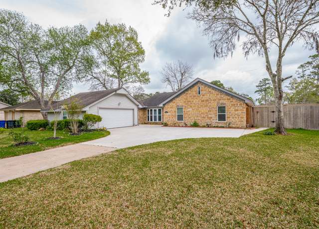 Property at 103 Cherry Tree Ln, Friendswood, TX 77546, 4 beds, 2 baths