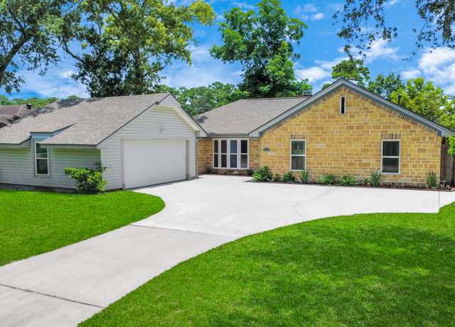 Property at 103 Cherry Tree Ln, Friendswood, TX 77546, 4 beds, 2 baths