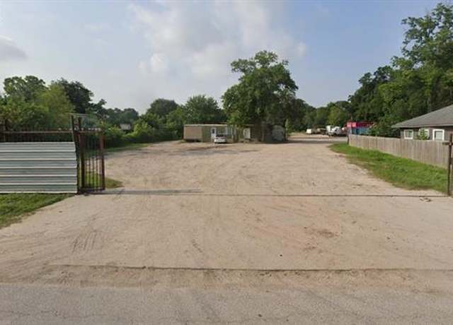 Property at 206 Hambrick Rd, Houston, TX 77060
