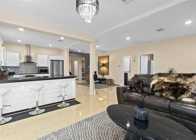 Property at 5324 Avenue R, Galveston, TX 77551, 3 beds, 2 baths