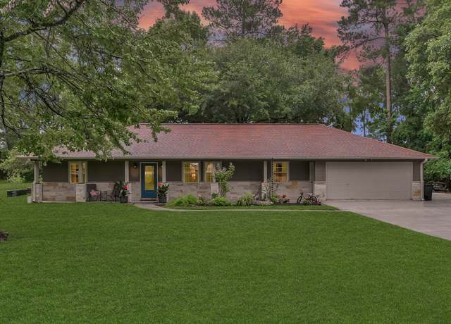 Property at 12626 Woodcreek Dr, Willis, TX 77318, 3 beds, 2 baths