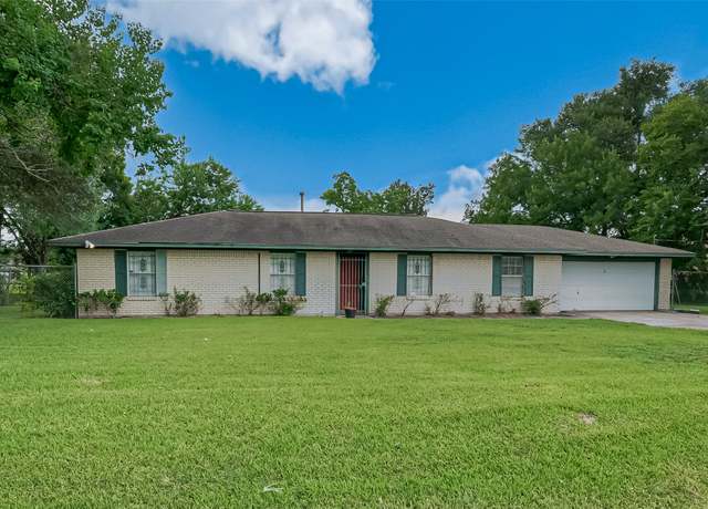 Property at 14816 Monrad Dr, Houston, TX 77053, 3 beds, 1.5 baths