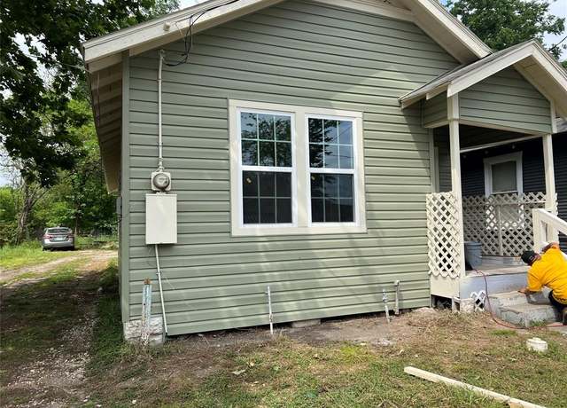 Property at 1711 Stevens St, Houston, TX 77026