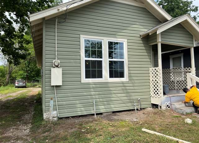 Property at 1711 Stevens St, Houston, TX 77026