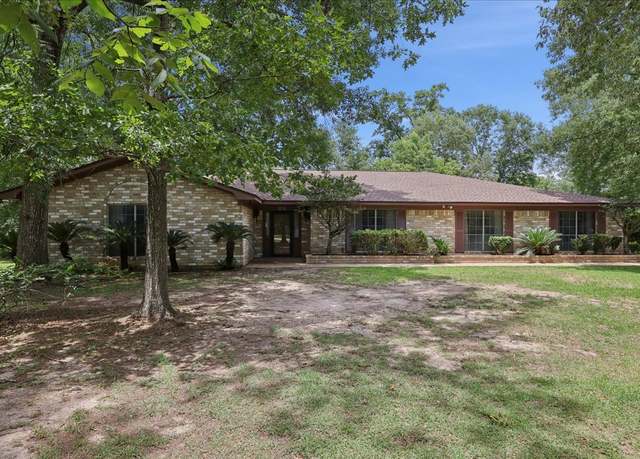 Property at 5210 Linda Ln, Beaumont, TX 77708, 4 beds, 2.5 baths