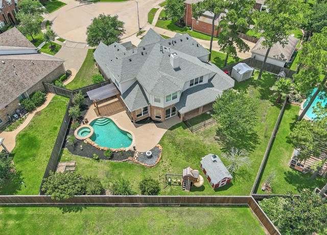 Property at 18806 Manleigh Ct, Tomball, TX 77377, 4 beds, 3.5 baths