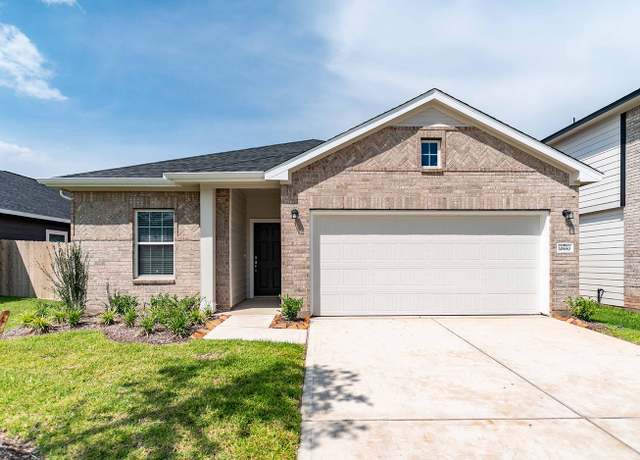 Property at 10650 Altitude Way, Conroe, TX 77303, 3 beds, 2 baths