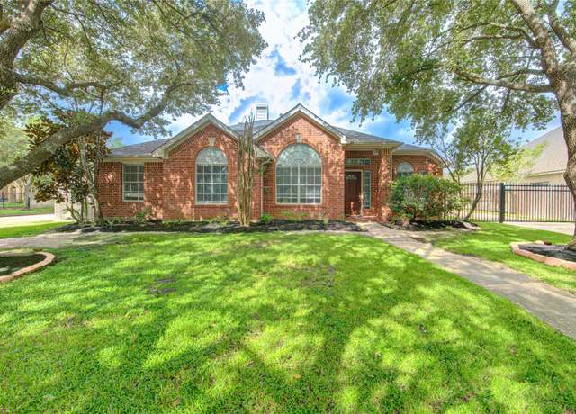 Property at 2142 Bluffton Ln, Katy, TX 77450, 4 beds, 2 baths