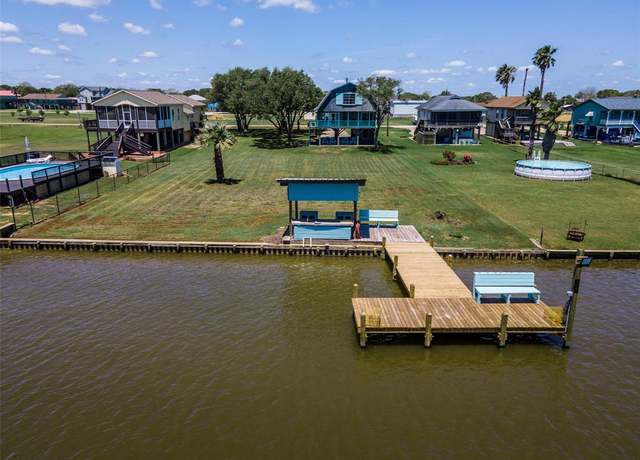 Property at 1981 County Road 291, Sargent, TX 77414, 3 beds, 3 baths