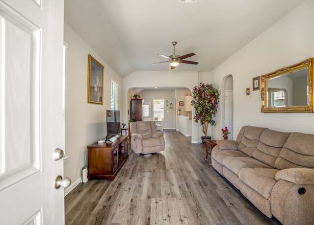 Property at 2816 Madison Dr, Conroe, TX 77304, 3 beds, 2 baths