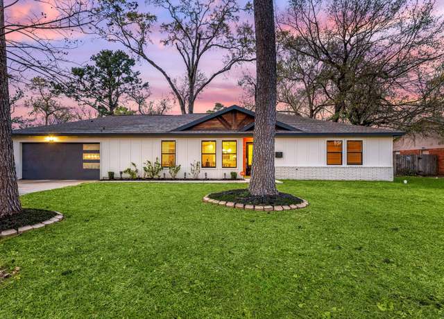 Property at 10426 Knoboak Dr, Houston, TX 77043, 3 beds, 2.5 baths