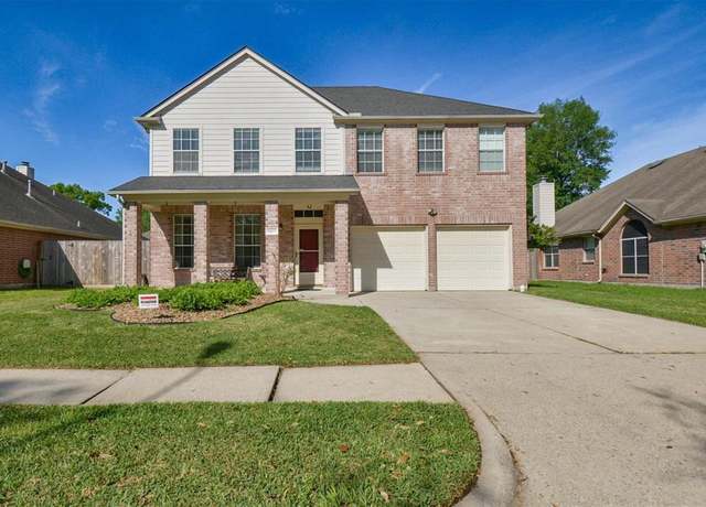 Property at 18811 Summer Anne Dr, Humble, TX 77346, 4 beds, 2.5 baths