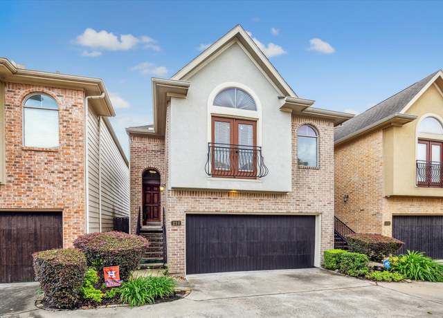Property at 210 Grove St, Houston, TX 77020, 3 beds, 2.5 baths